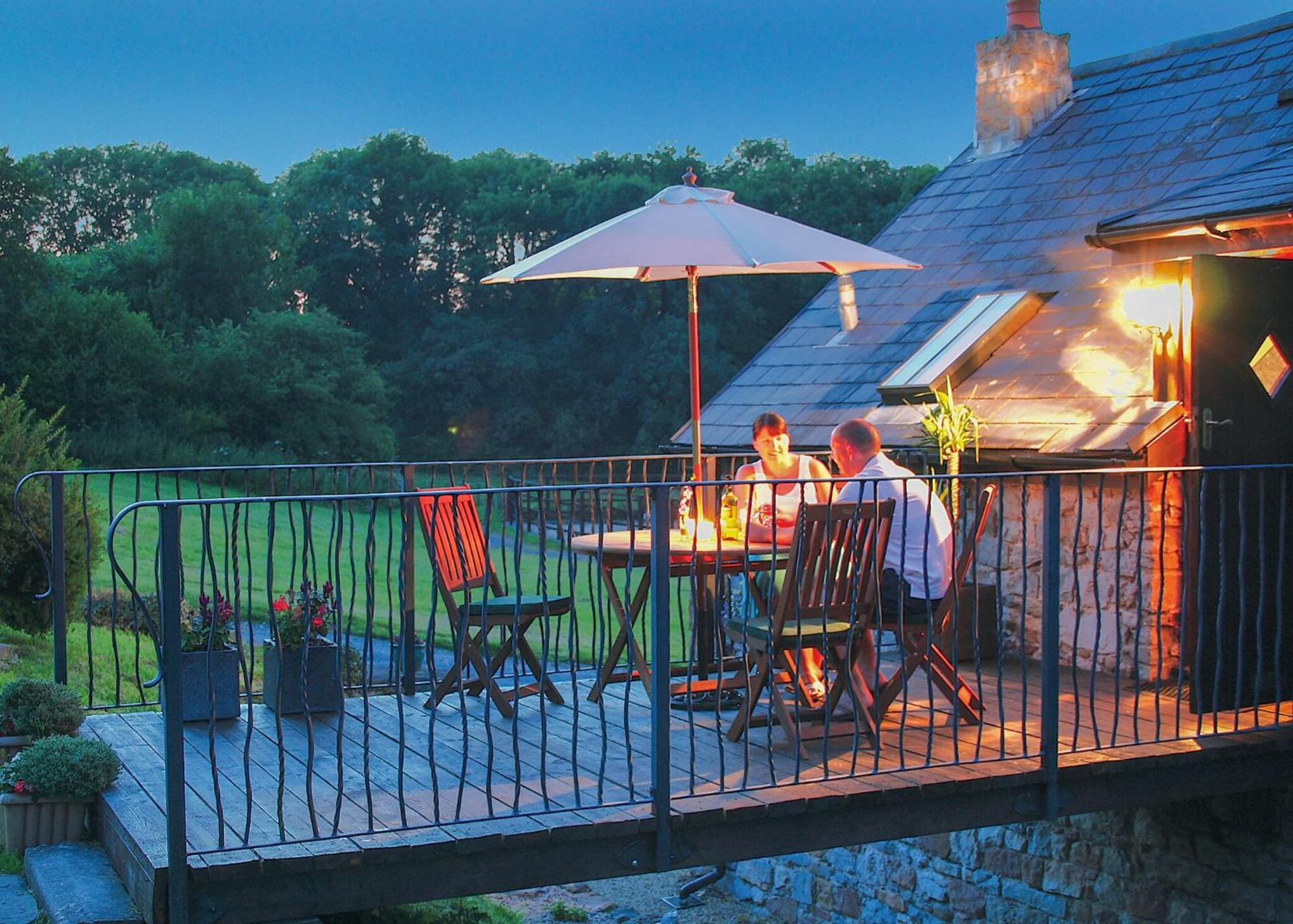 Garnffrwd Park Hotel Llanddarog Exterior foto